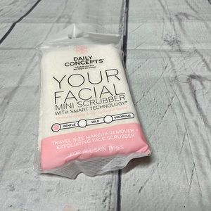 Daily Concepts Your Facial Mini Scrubber w/ Smart Technology